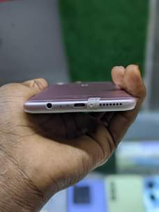 A picture of Oppo r9 gb 128