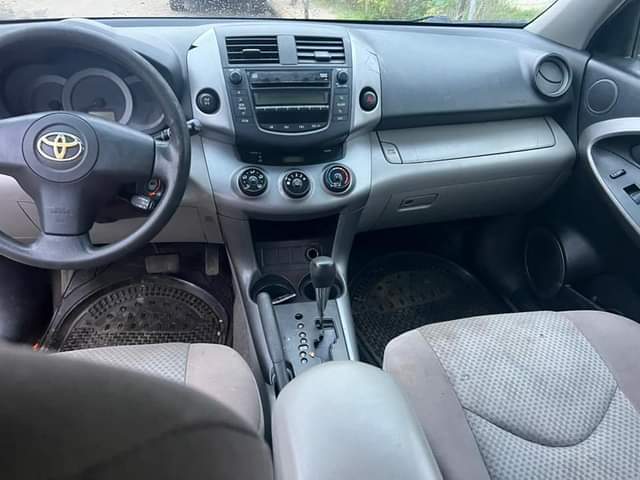 A picture of Toyota Rav4 2008 Model