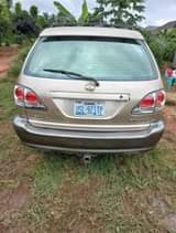 A picture of Lexus RX 300 2000