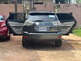 A picture of Lexus RX330