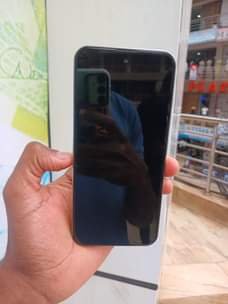 A picture of SPARK 20 256GB 330k