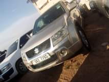 A picture of Suzuki Escudo 2005