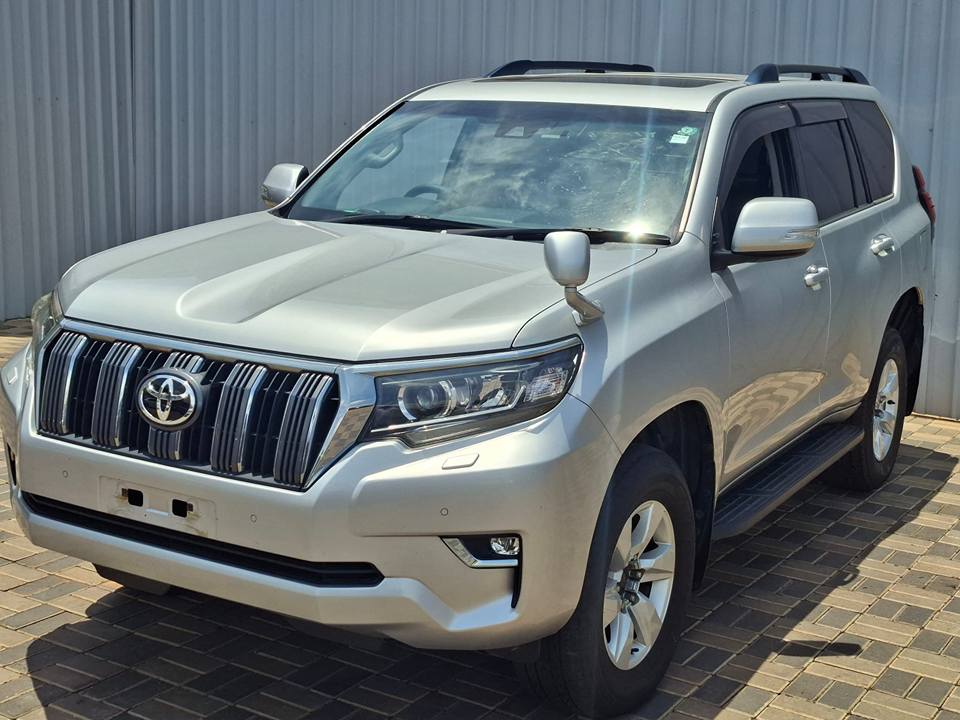 A picture of 2017 Toyota Land Cruiser Prado TX For Sale