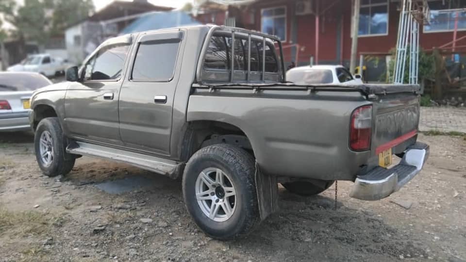A picture of HILUX DOUBLE CABIN