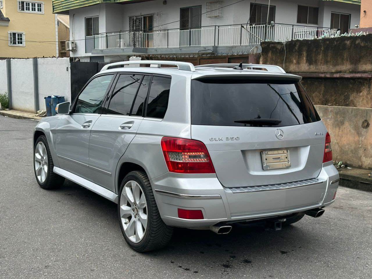A picture of Foreign used Mercedes Benz GLK350 2010 model