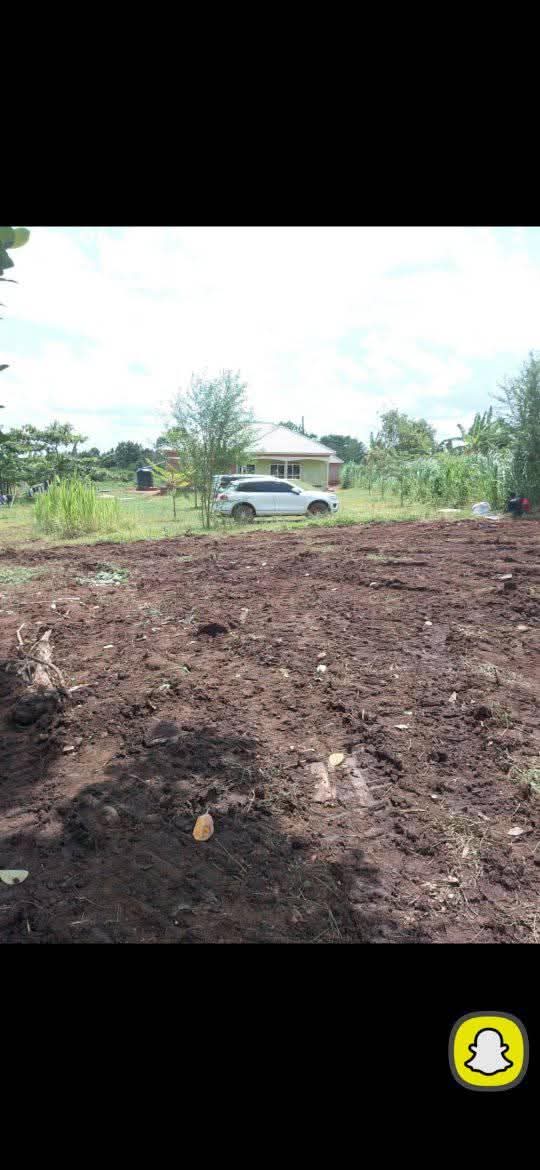 A picture of Wakiso kakiri town on masulita road