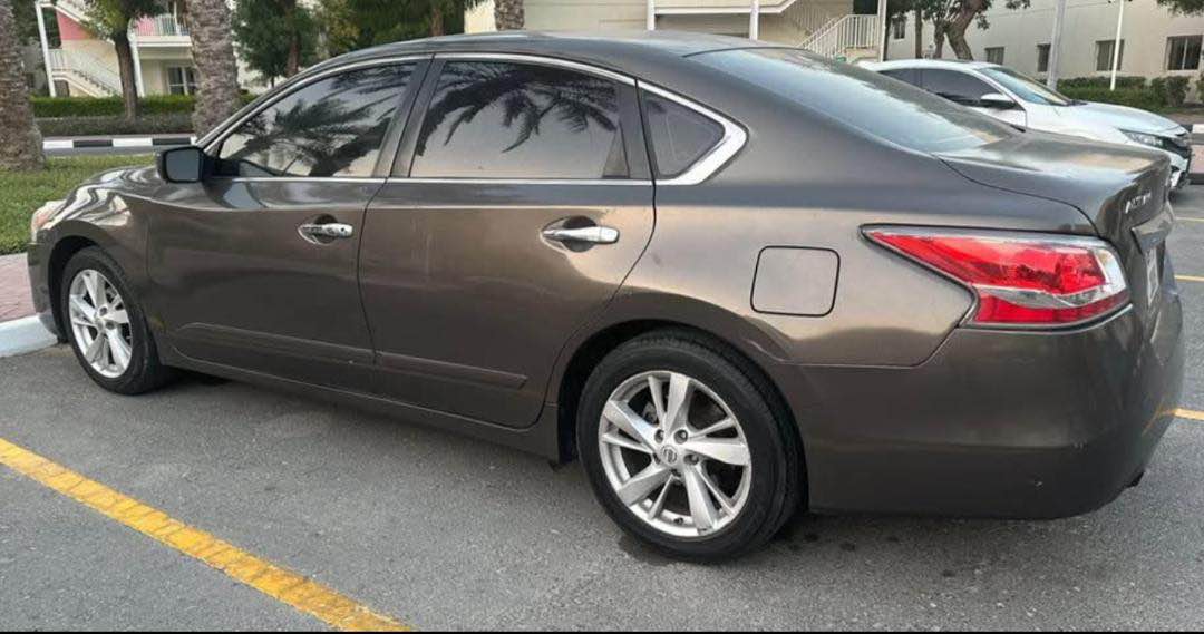 A picture of Nissan Altima model 2014