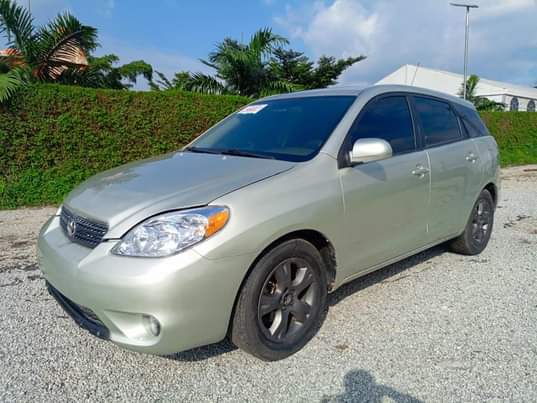 A picture of TOYOTA MATRIX