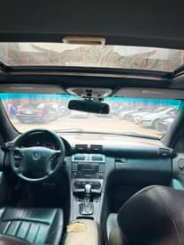 A picture of SUPER CLEAN MERCEDES BENZ C32 AMG