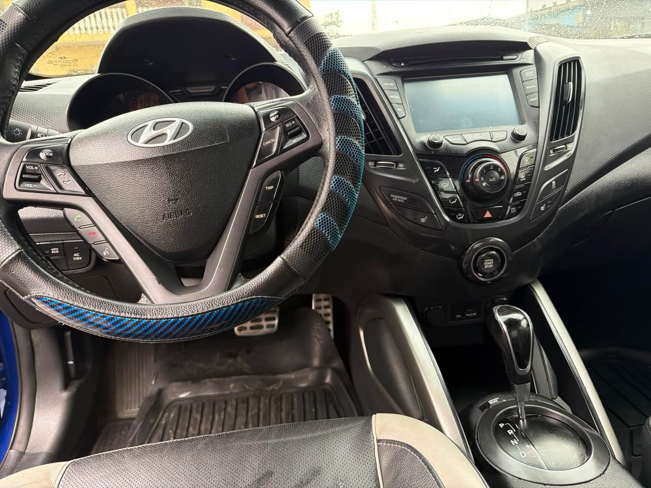 A picture of HYUNDAI VELOSTER 2013 UNREGISTERED CLEAN 7 1m Settlement 200k Location