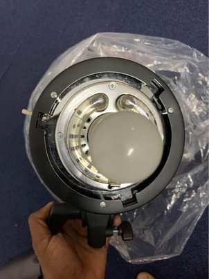 A picture of Godox sk 400 ii