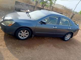 A picture of Honda Accord 2005