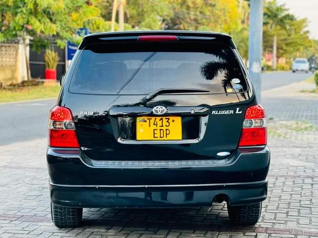 A picture of TOYOTA CLUGGER 7SEAT
