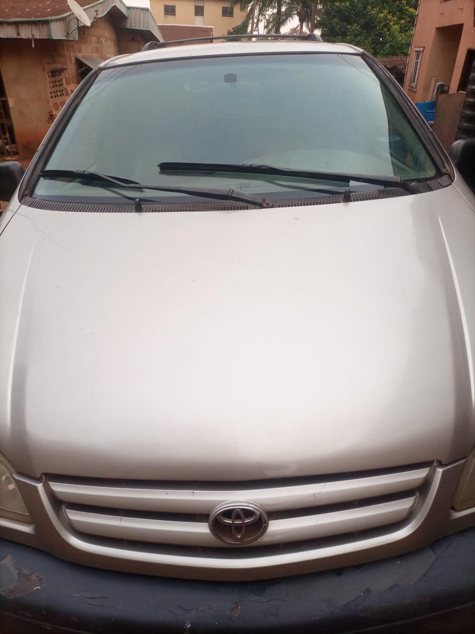 A picture of TOYOTA SIENNA TOCUMBO STAND FOR SALE
