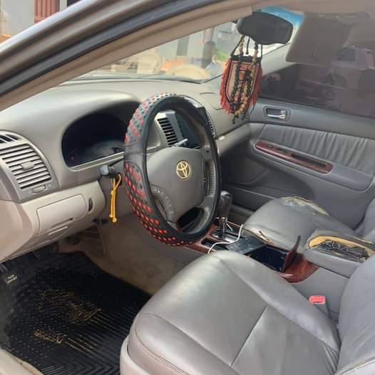 A picture of 2006 Toyota Camry Money needed tomorrow pls