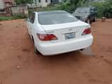 A picture of Lexus ES330
