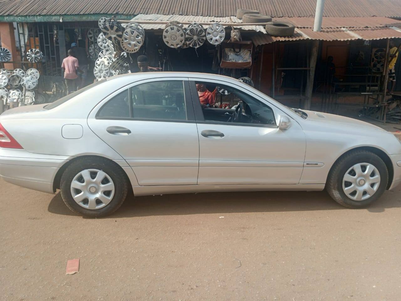 A picture of C200 Kompressor 2002 Model