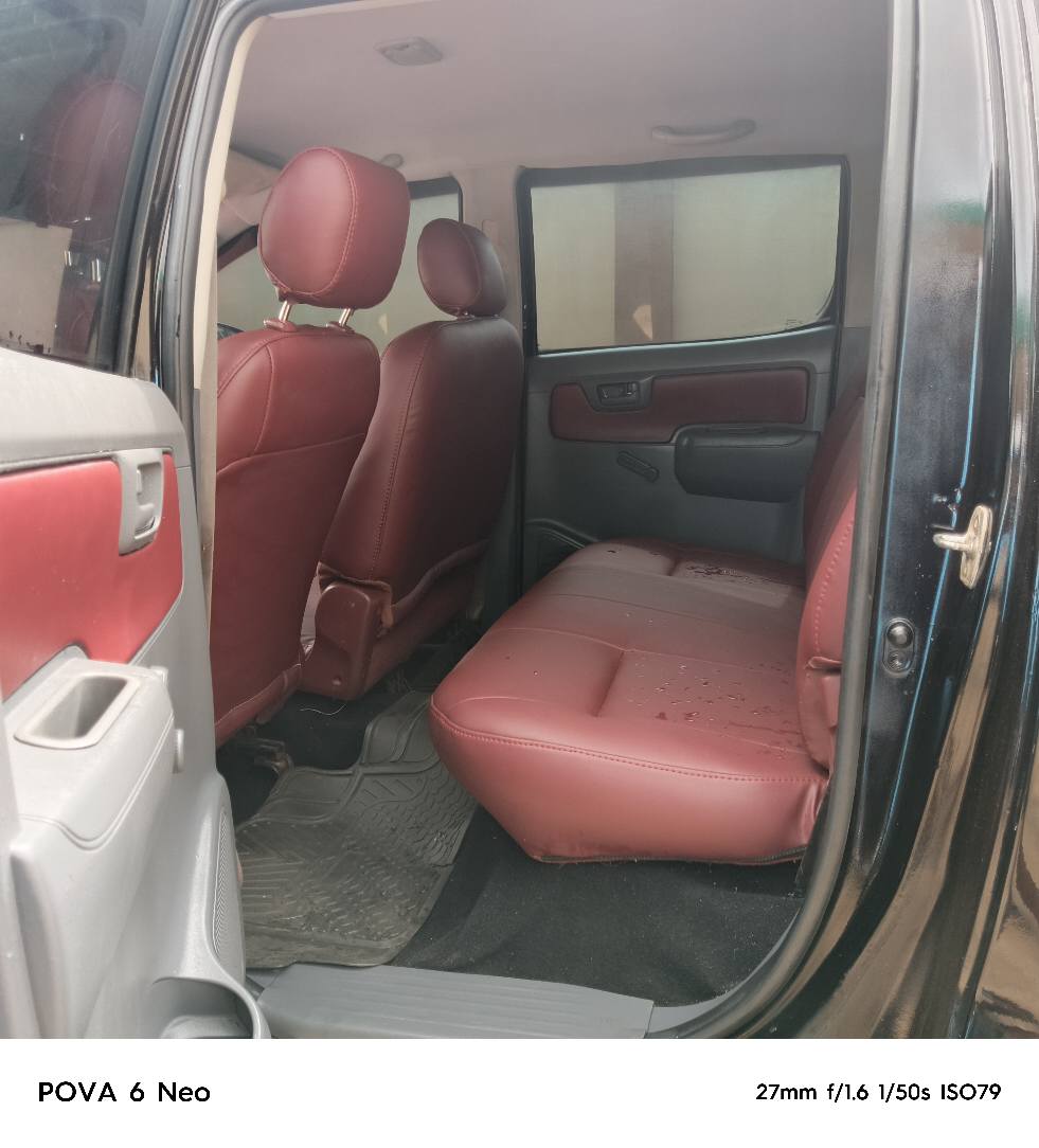A picture of Clean Toyota Hilux