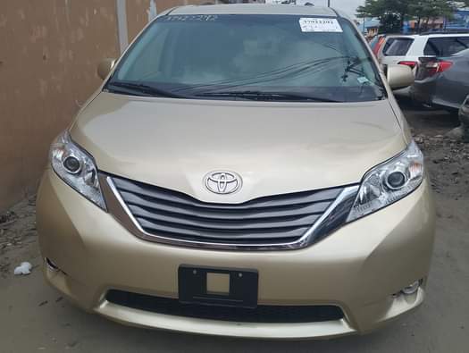 A picture of 2012 Toyota sienna tokumbo XLE Price 18m Location Amuwo odofin