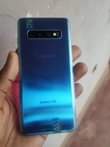 A picture of SAMSUNG S10