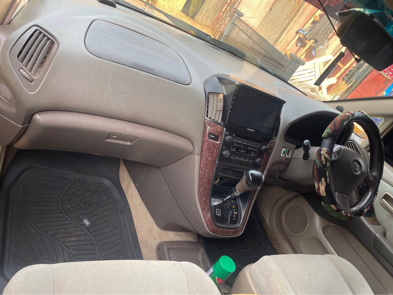 A picture of Toyota Nadia