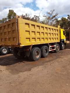 tipper truck