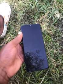 A picture of Samsung S9 na samsung A03