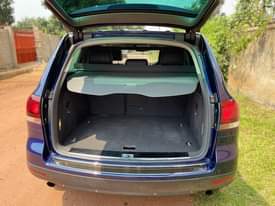 A picture of Volkswagen toureg 2008 model