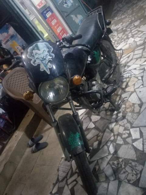 A picture of Boxer cc150