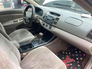A picture of Camry 2004