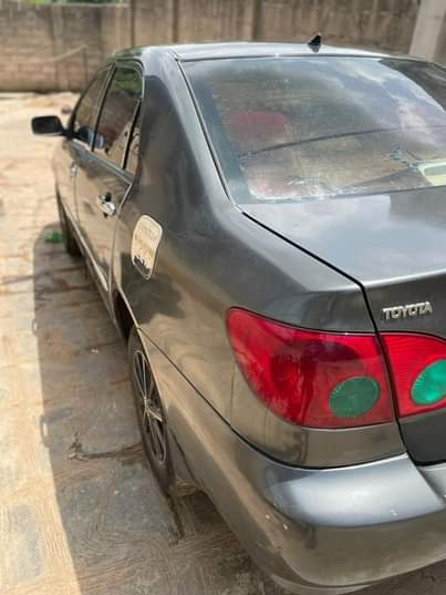 A picture of 06 Toyota Corolla
