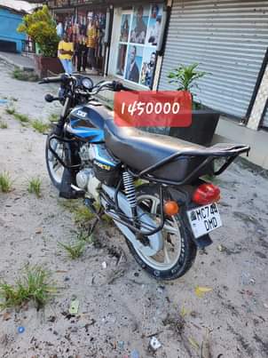 A picture of Haojue Bm125 na Tvs