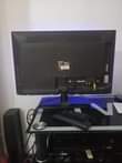 A picture of TV nch 24 flat screen mpyaaa mno Hanspreee