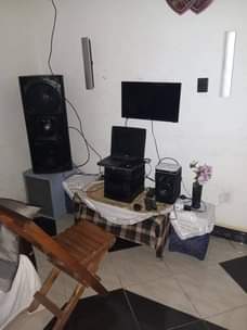 A picture of Mid speaker