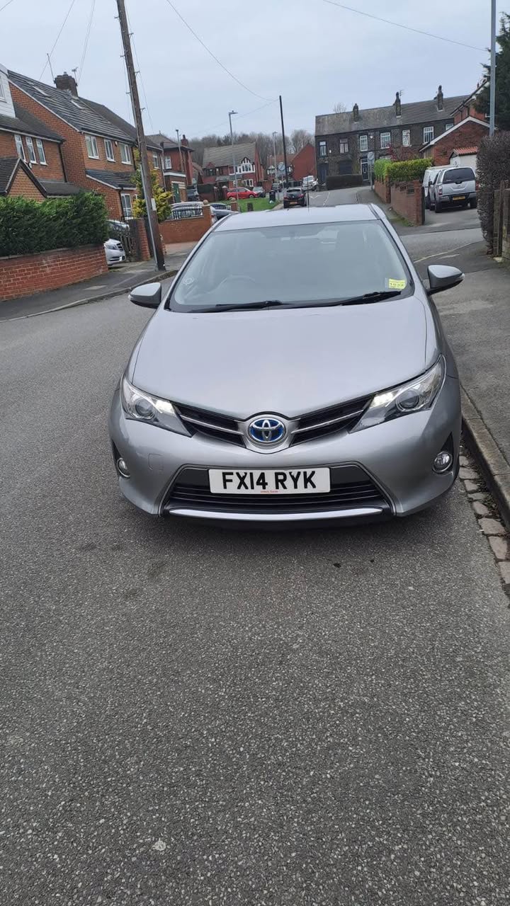 toyota auris