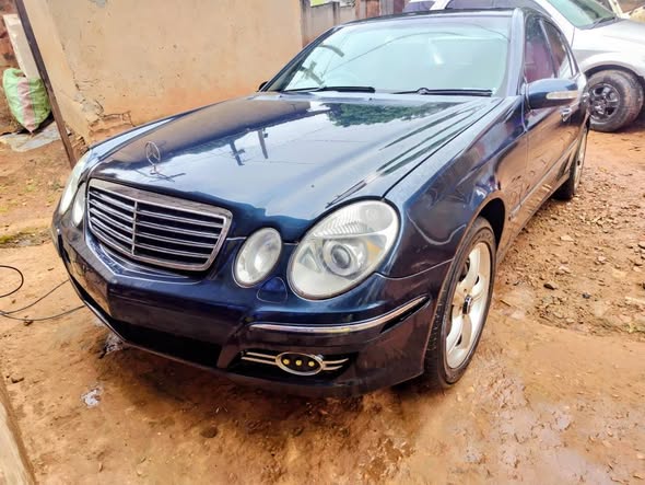 A picture of Mercedes Benz W211 UAZ at 8 5m Good condition call