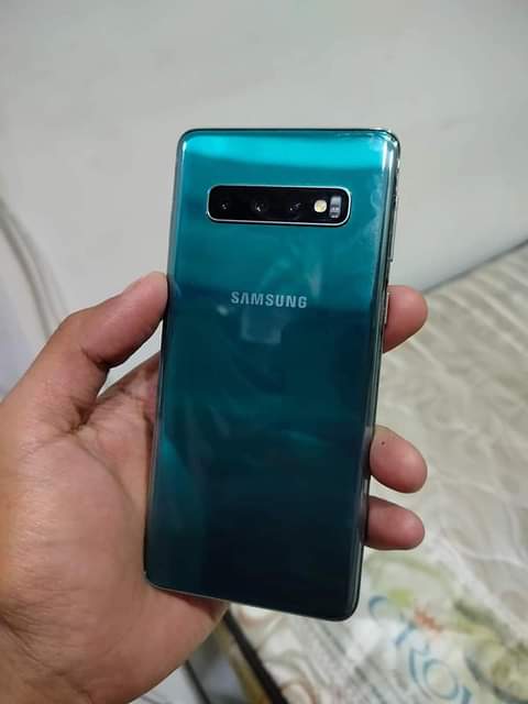 A picture of Samsung galaxy s10