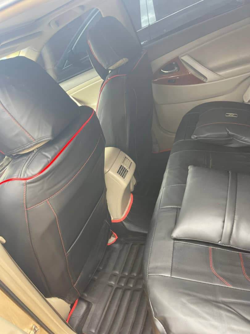 A picture of 2010 Toyota Camry Xle V6 Keyless Price 7.5m Settlement 200k