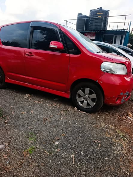A picture of Toyota porte 2008 Finance available