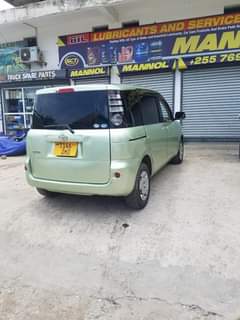 toyota sienta