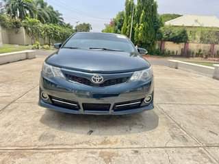 A picture of 2013 TOYOTA CAMRY