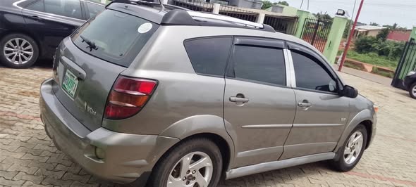 A picture of Pontiac vibe 2003