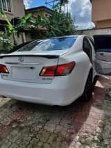 A picture of Lexus es350