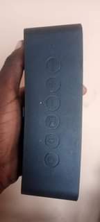 A picture of Kimbia kama upepo unyake bluetooth spika mziki kinanda kwa 80