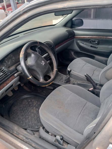 A picture of Clean used of Peugeot 406