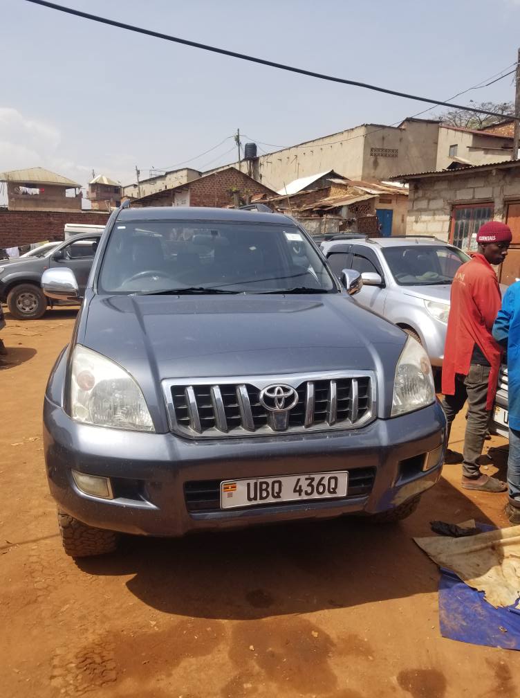 A picture of 2008 Toyota Prado 2008