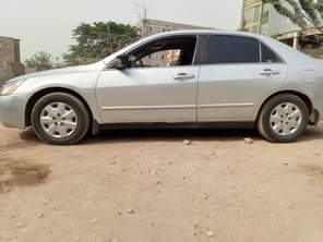 A picture of VERY CLEAN 2005 HONDA EOD AUTOMATIC TRANSMISSION NEATLY PAINTED ON