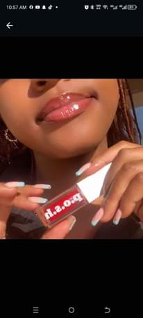 A picture of Lipgloss