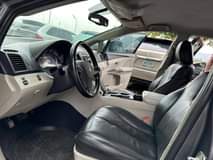 A picture of Clean Toyota Venza 2010 model First body 4 8m net