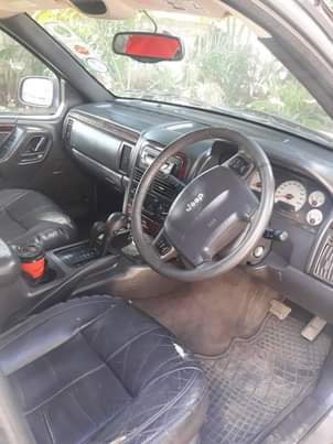 jeep cherokee